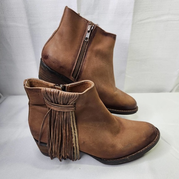 Circle G Size US 7.5 M Womens Leather Round Toe Side Fringe Shortie Boots Tan - Picture 2 of 13